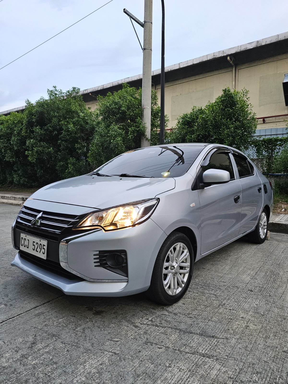 Mitsubishi Mirage "CJ5" Silver Gray